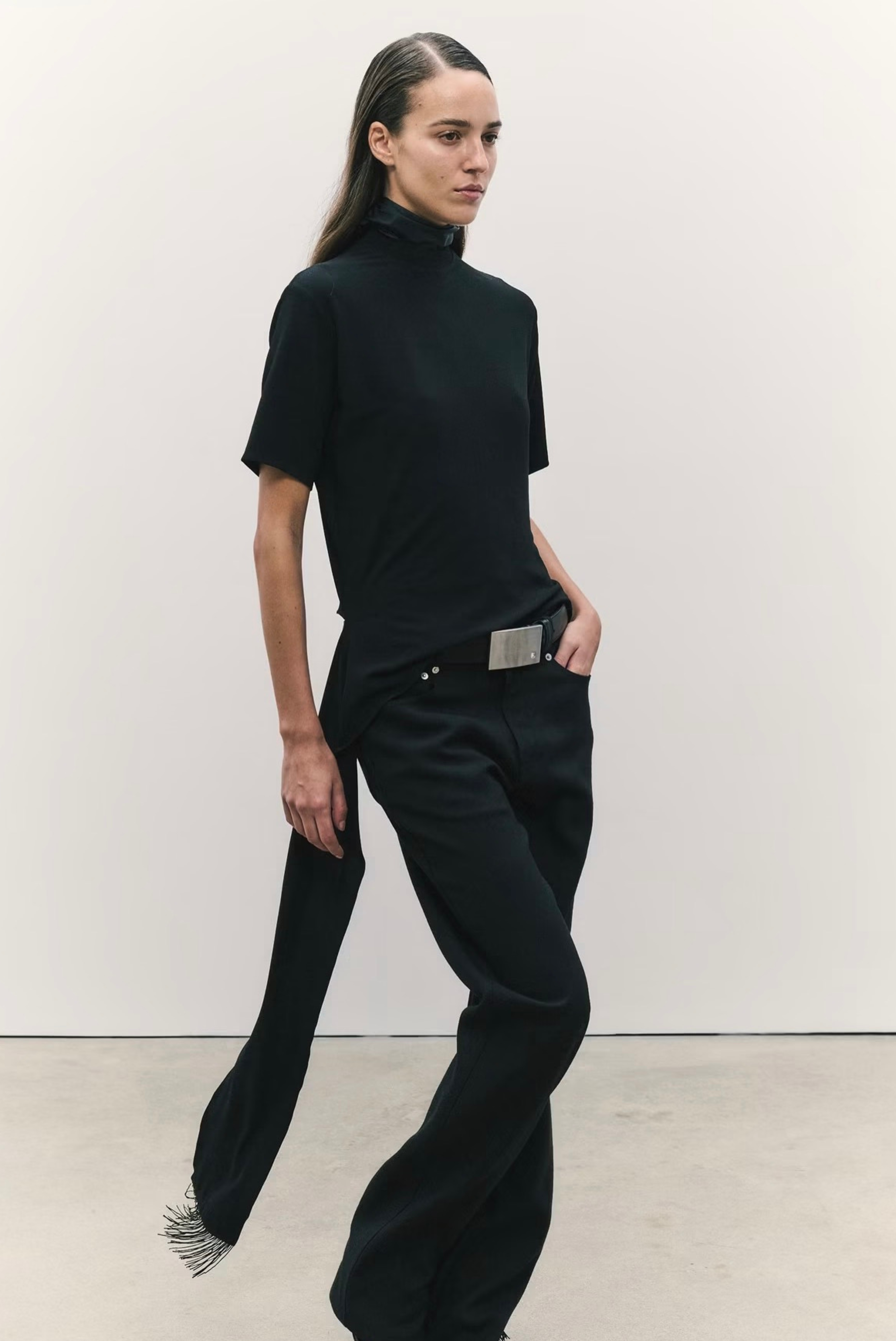 The Winnie Sash Tie T-Shirt Black