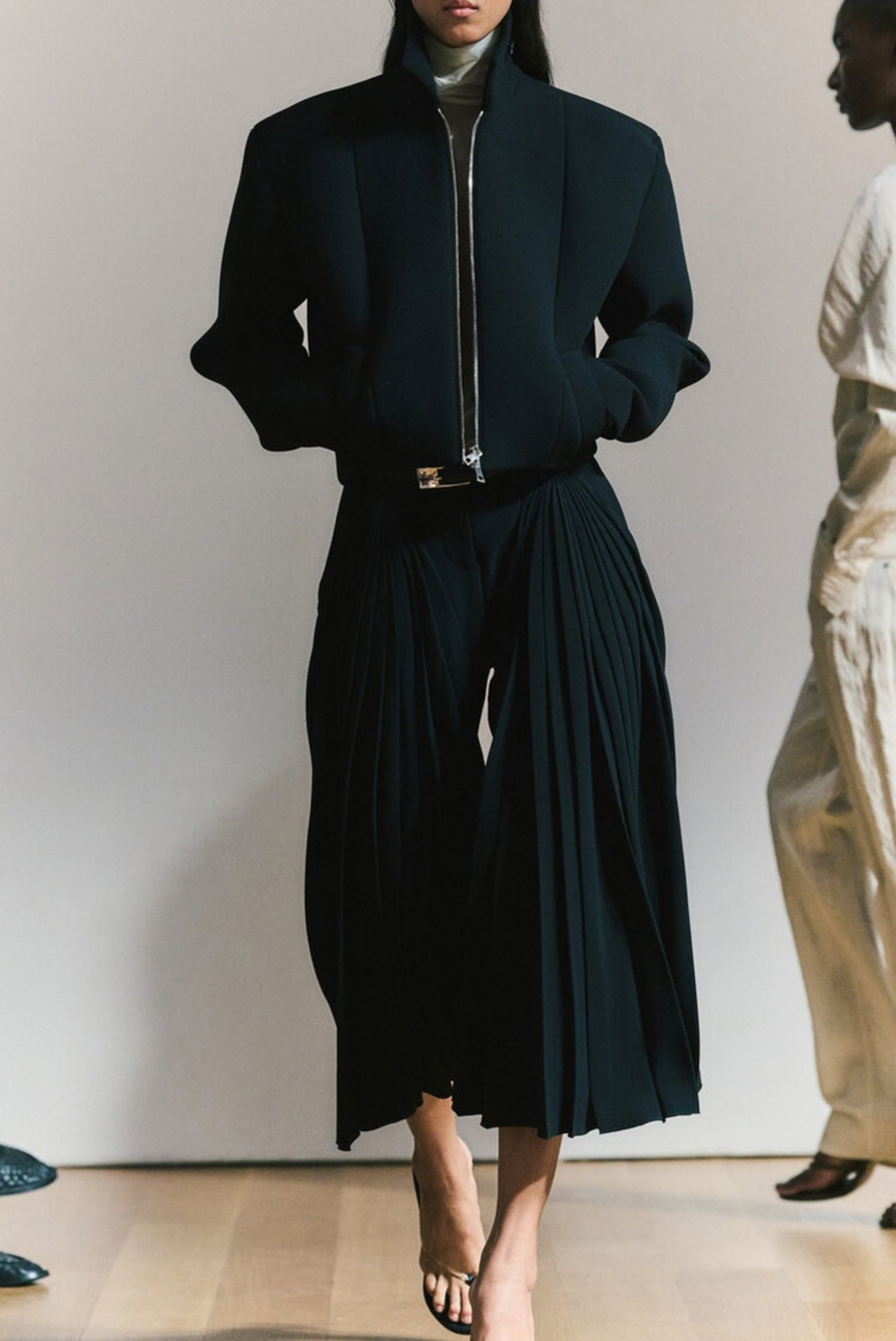 The Roxanne Pleated Trouser Black