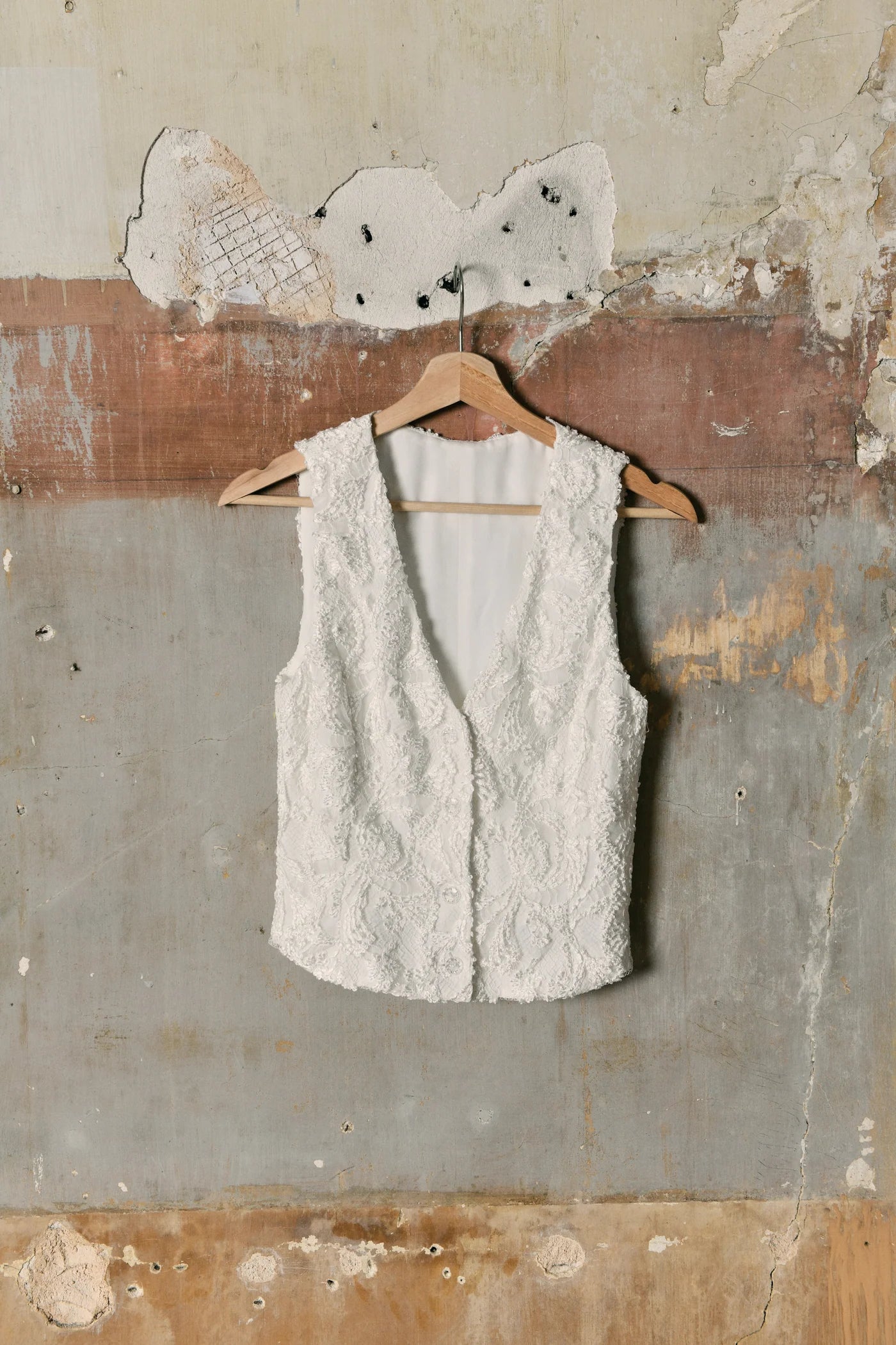 Clara Lace Vest Porcelain