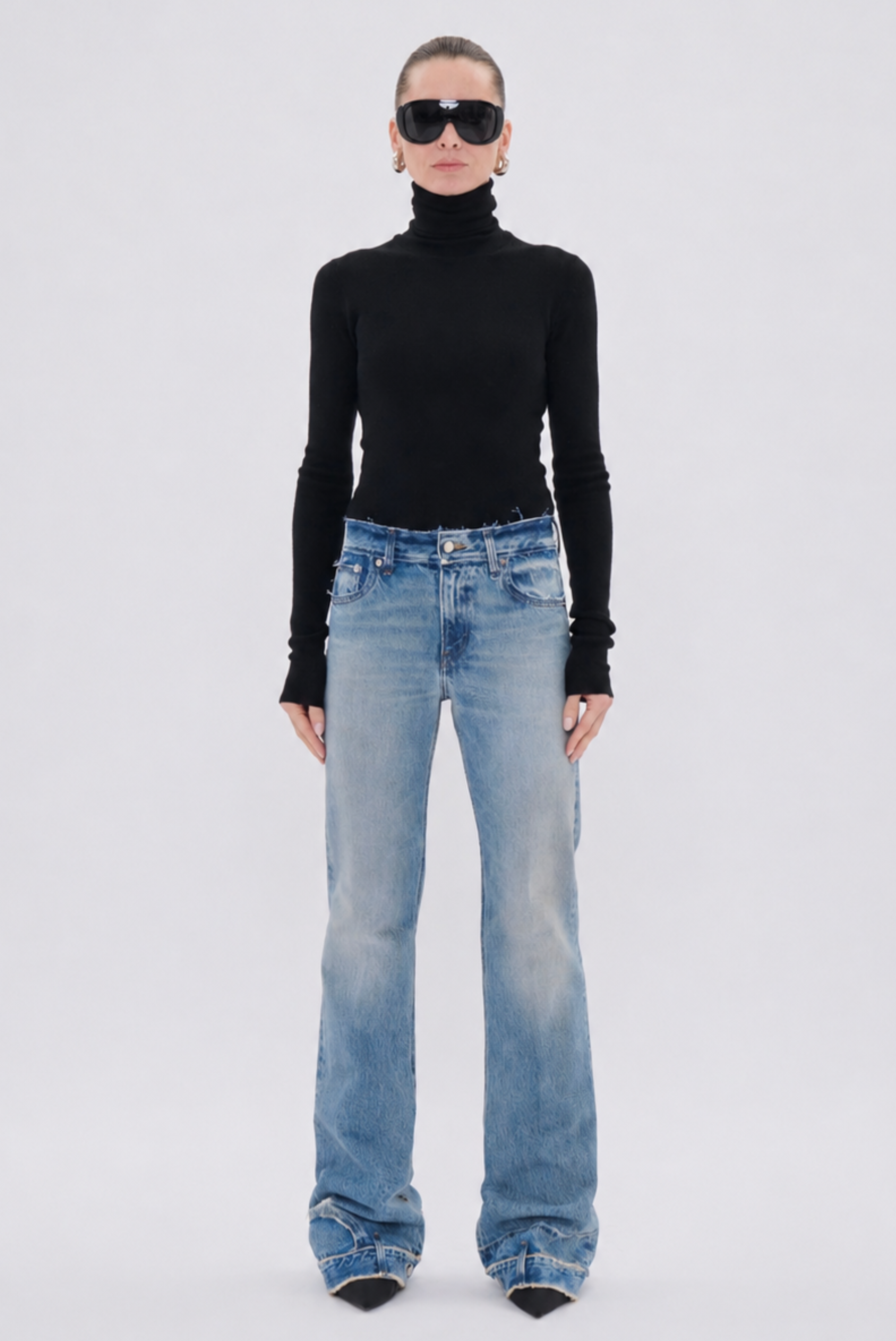 Flora Cut Jean