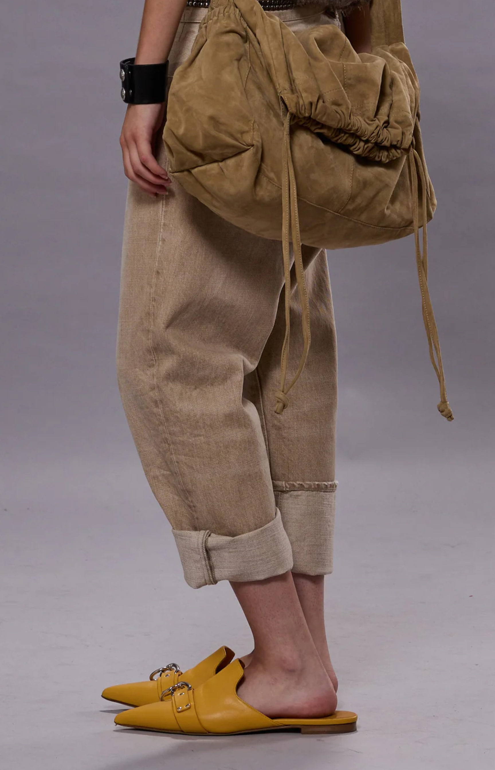 R13 Pointed Toe Slide W/Ring